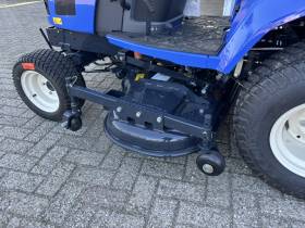 ISEKI TXGS 24 SUBCOMPACTTREKKER INCLUSIEF 1,37 METER MULCHINGMAAIDEK